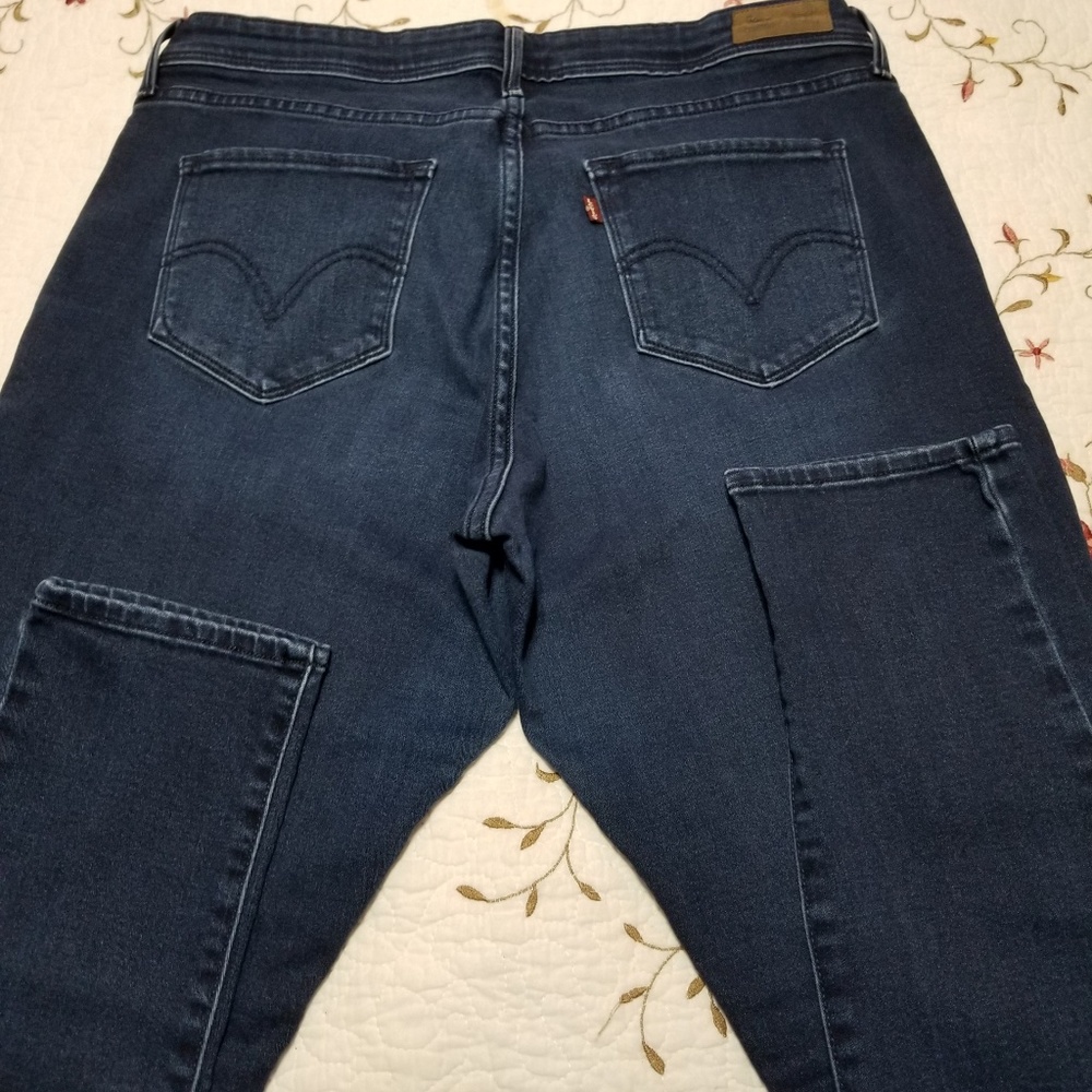 Women's size 18w  Levi Leggings